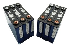 Cách chọn và sử dụng pin xe nâng tay điện