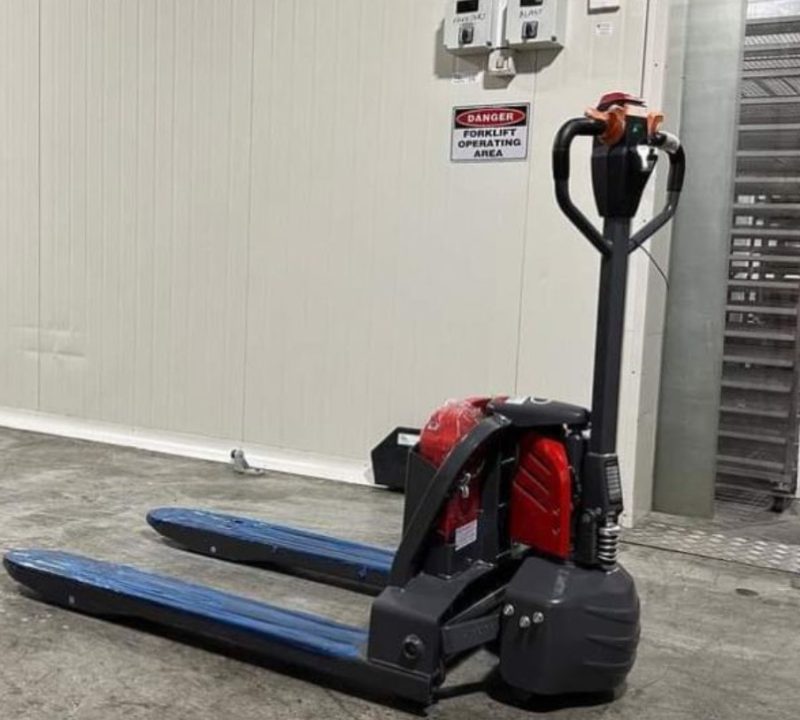 Ứng dụng bánh xe nâng tay điện cho kho lạnh
