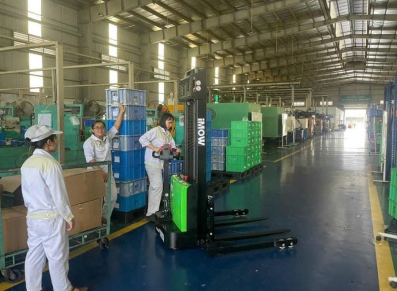 Một số lĩnh vực sử dụng xe nâng tay điện