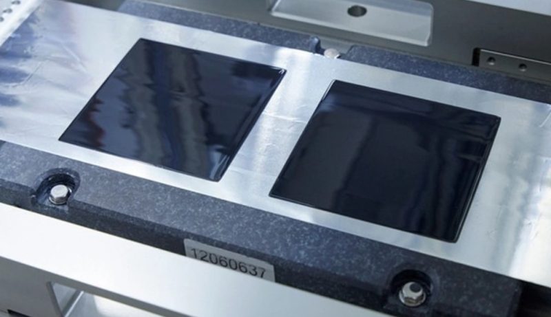 Pin rắn là loại pin sử dụng chất điện phân rắn, an toàn và có khả năng lưu trữ năng lượng lớn