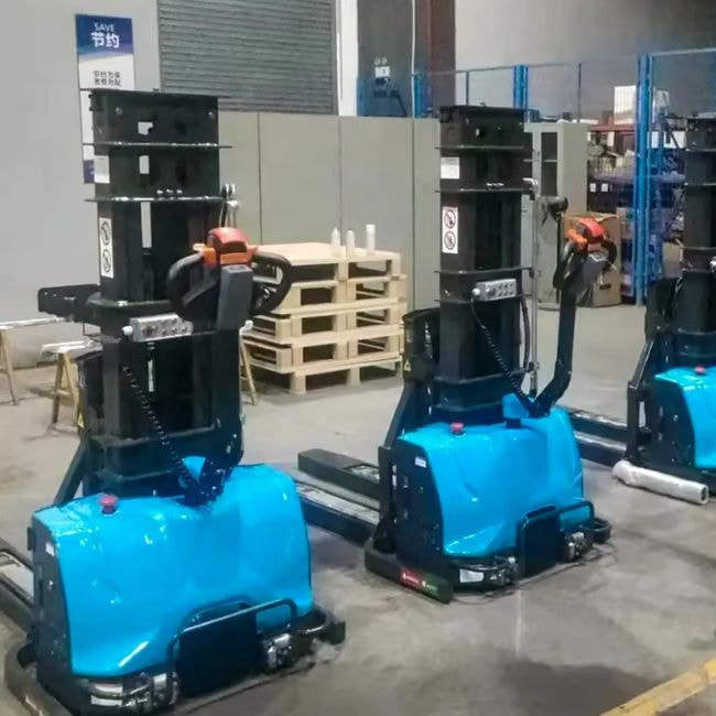 Xe nâng điện tự leo 1.5 tấn  - Ảnh 5
