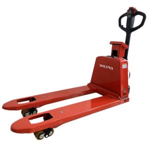 Xe nâng tay thấp điện gắn cân 2 tấn có hệ thống càng nâng được chế tạo từ thép chất lượng cao, chịu tải trọng tốt