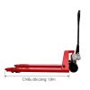 Xe nâng tay thấp 3 tấn càng dài 1.8m được gia cố đặc biệt, có hệ thống gân tăng cứng dọc thân càng